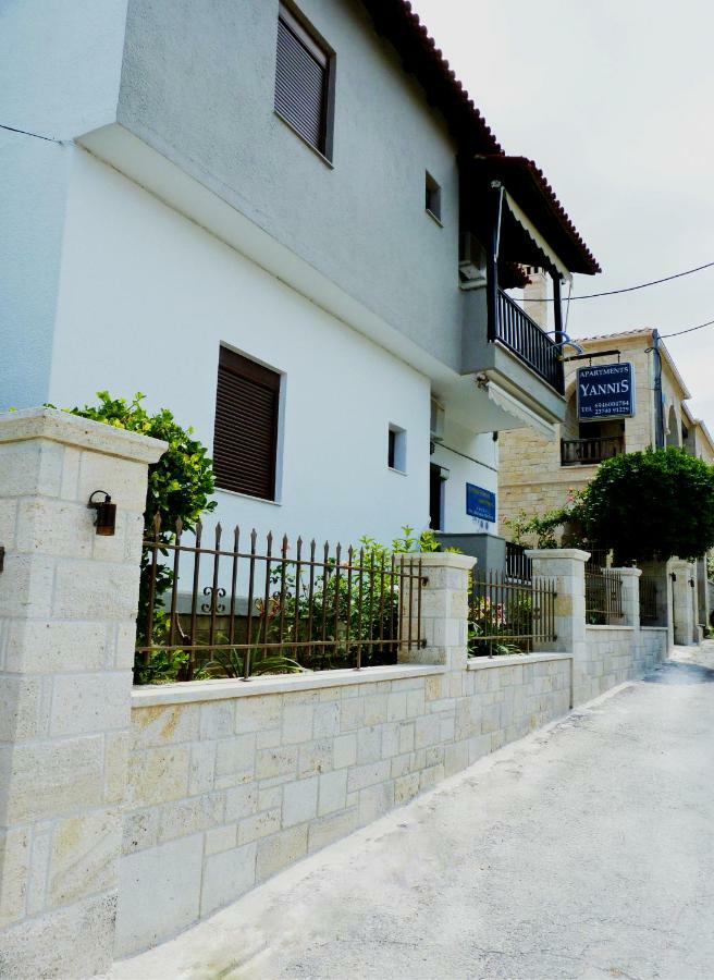 Yannis Apartments Afytos Exteriér fotografie