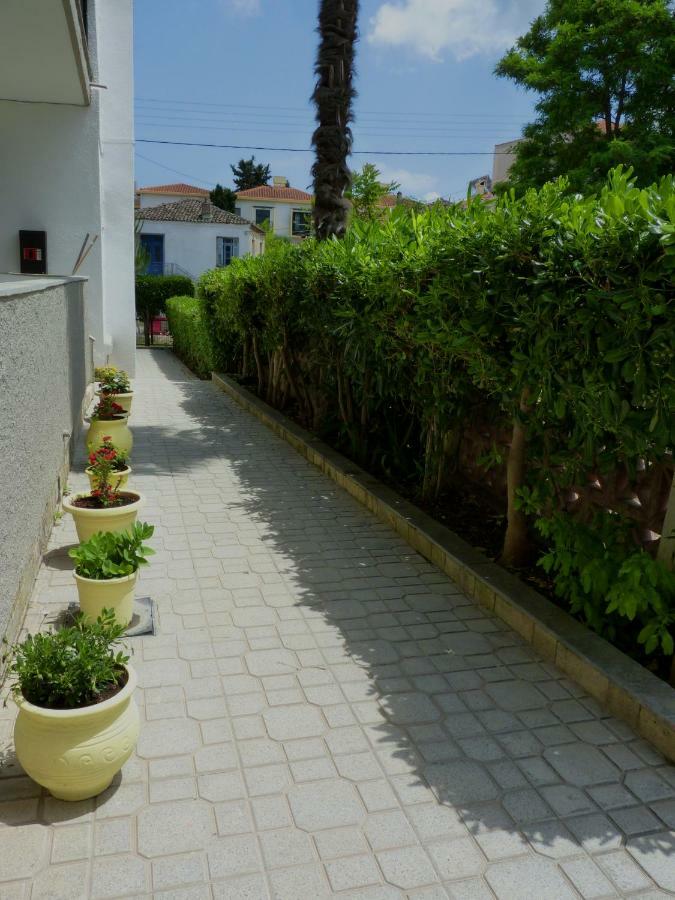 Yannis Apartments Afytos Exteriér fotografie